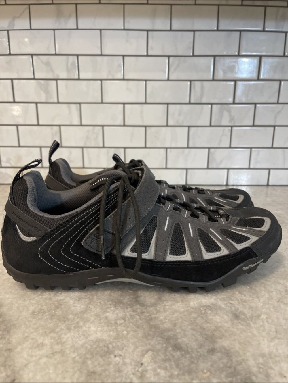 Specialized Cycle Shoes Mens 12 Black Tahoe Cycling Bike Body Geometry Plush